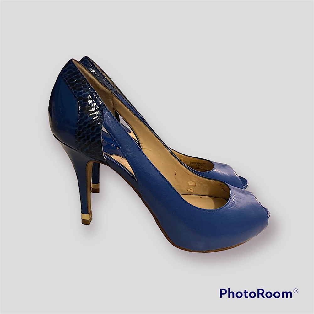 Marc Fisher 7.5M High Heels Blue Snake Print
